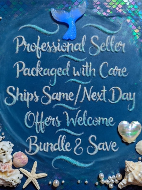 1210 NWT PrettyLittleThing Gold Crinkle Flat Hoop Earrings - Picture 6 of 6